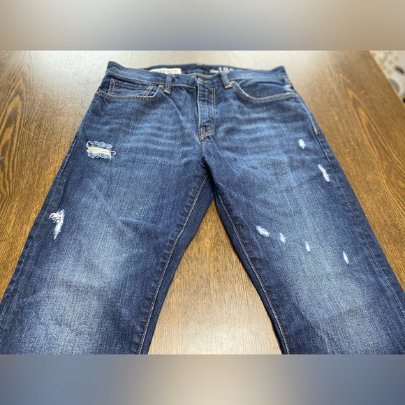 Gap Jeans Men Tapered Slightly Distressed Size Waist 31 Length 30 - Picture 3 of 6